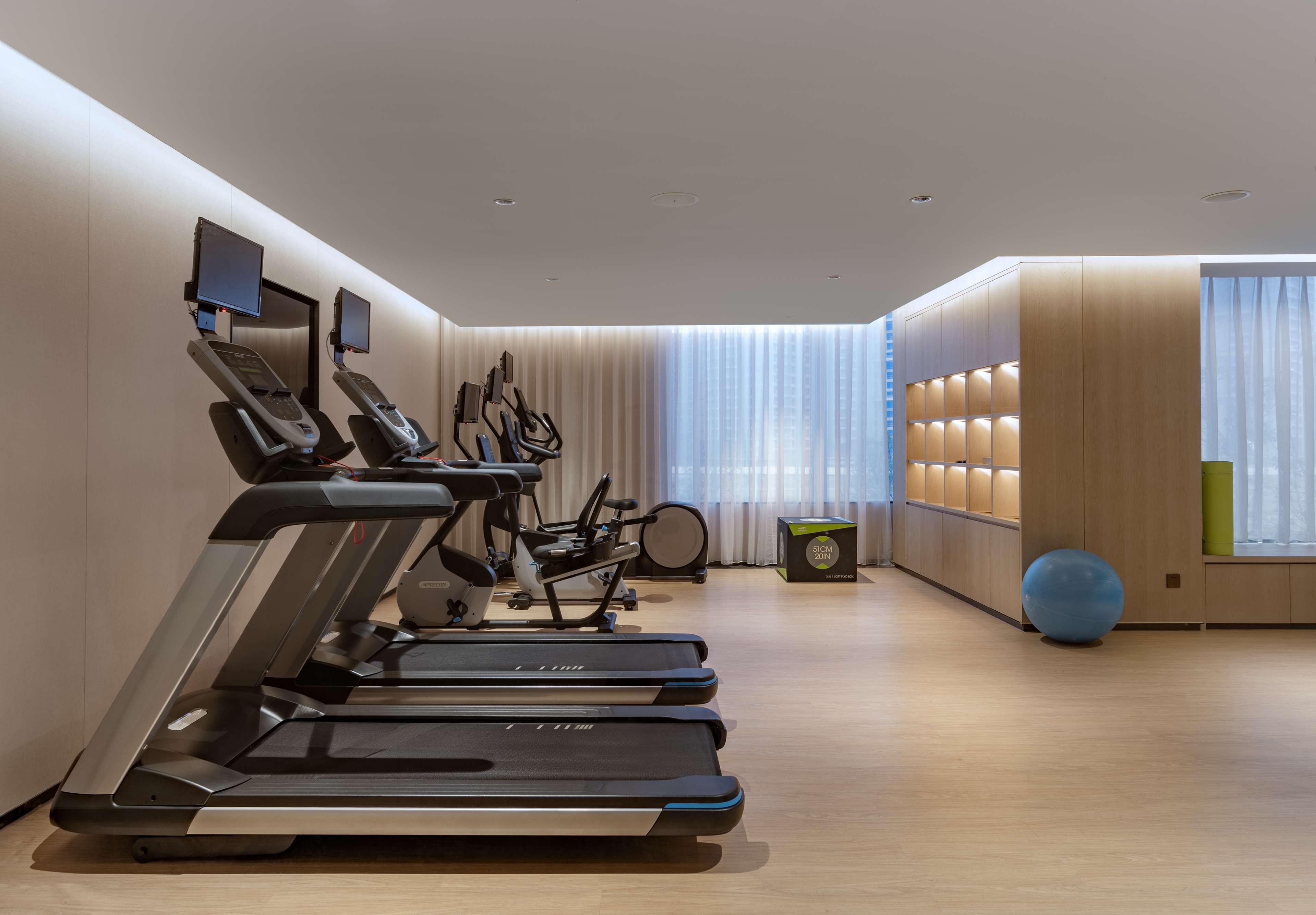 Hilton Garden Inn Shenzhen World Exhibition & Convention Center Екстериор снимка