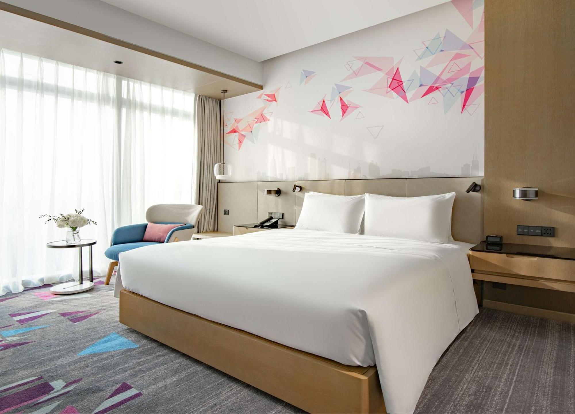 Hilton Garden Inn Shenzhen World Exhibition & Convention Center Екстериор снимка