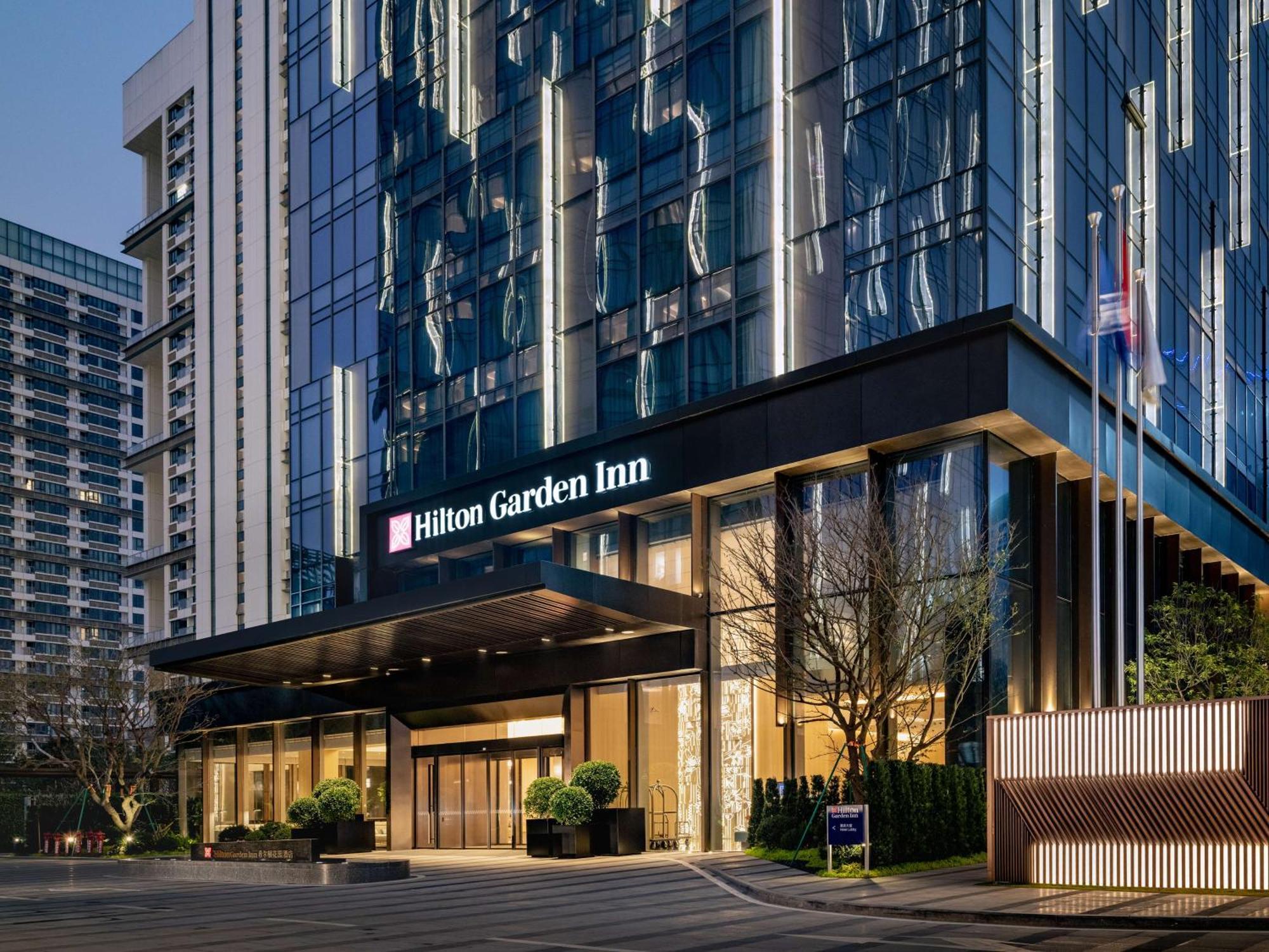 Hilton Garden Inn Shenzhen World Exhibition & Convention Center Екстериор снимка