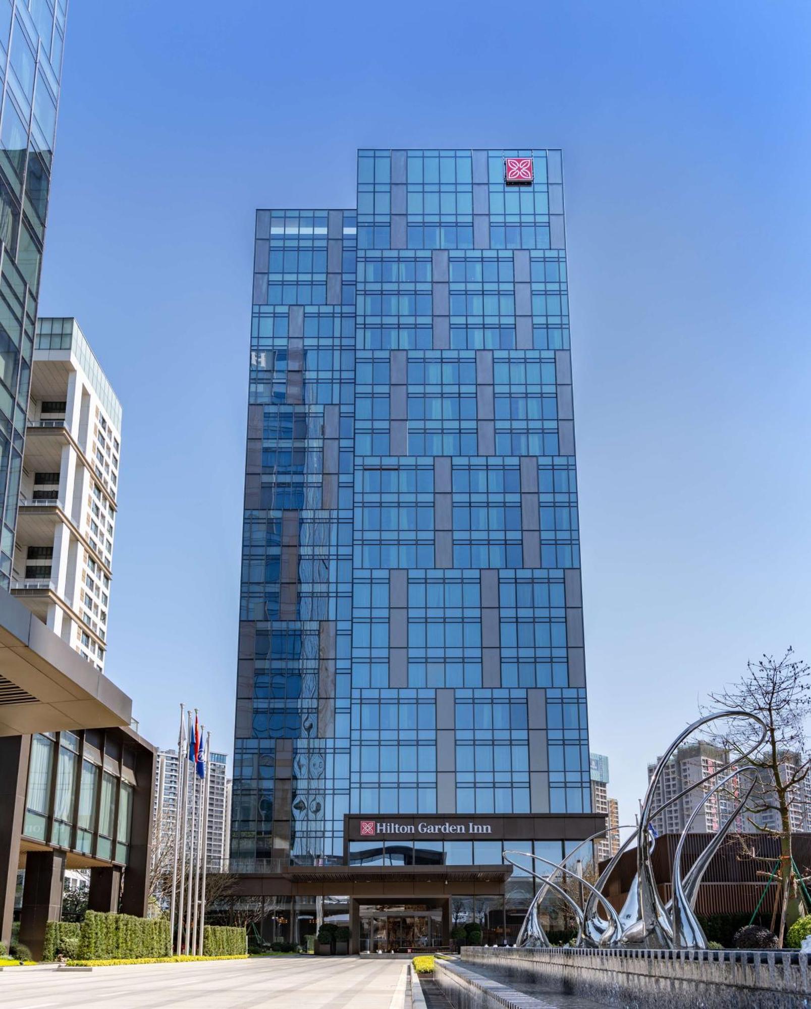 Hilton Garden Inn Shenzhen World Exhibition & Convention Center Екстериор снимка